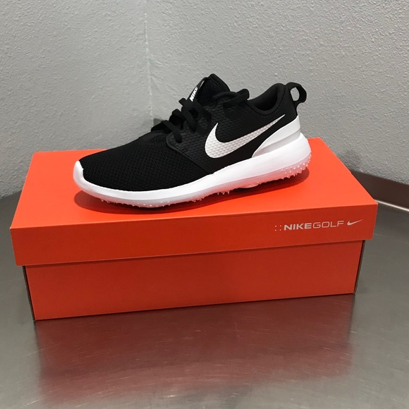nike kids golf shoes